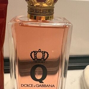 Dolce & Gabbana Q — Pink-Gold Fragrance Bottle, shower gel and body lotion